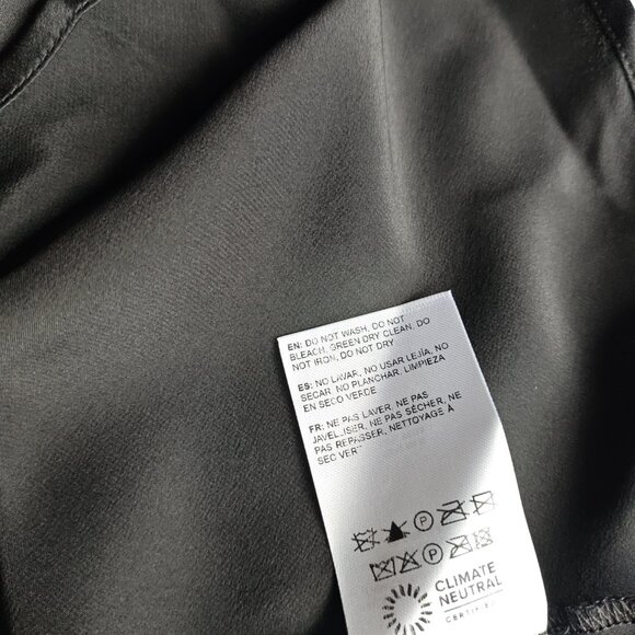 REFORMATION Layla Silk Skirt in Black, size 4 - Picture 9 of 9